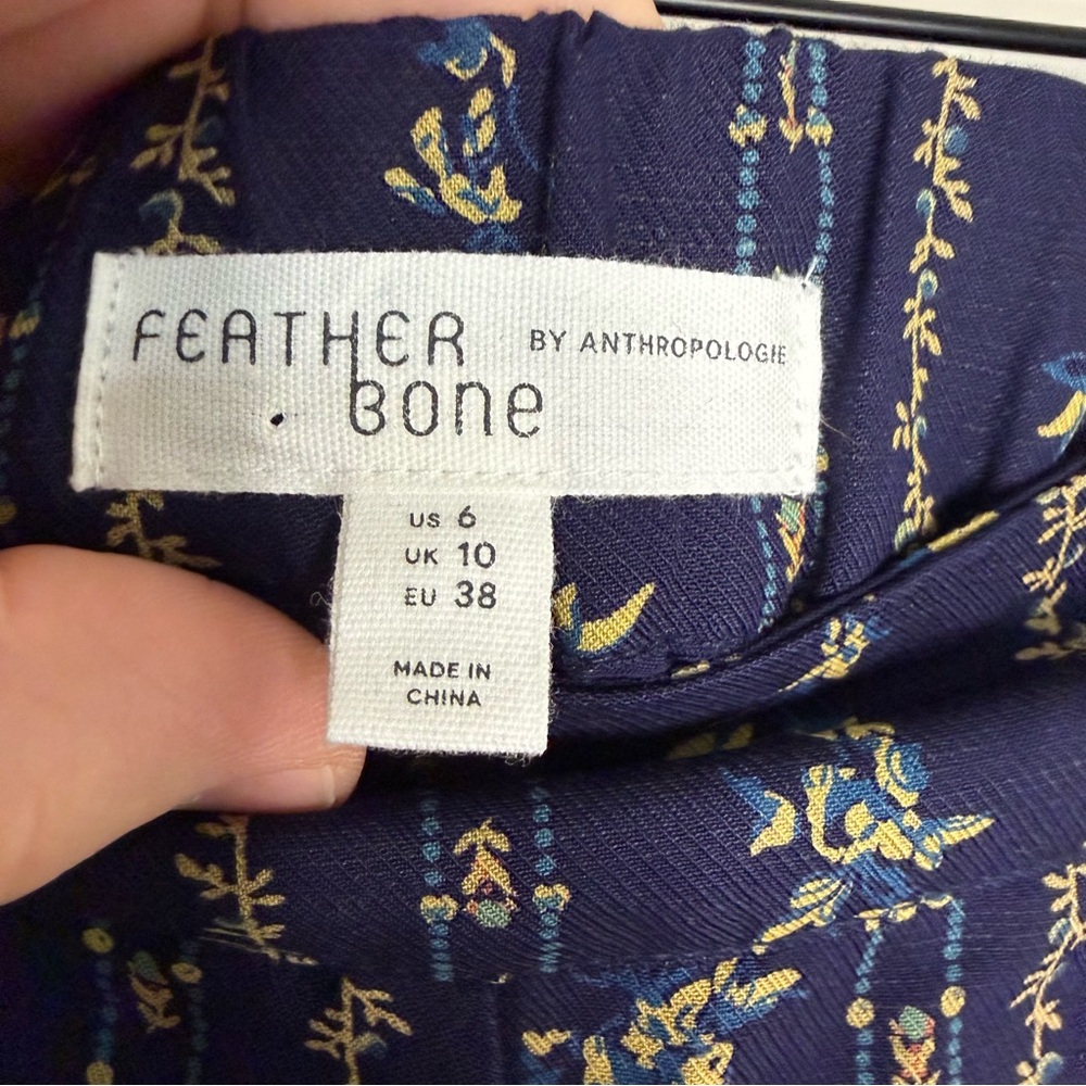 NWT Anthropologie Feather Bone Navy Boho Pants Floral Wide Leg Women's Size 6 - Picture 4 of 6
